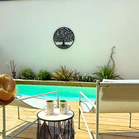 Daya Lodge. L'Isle-sur-la-Sorgue Bagian luar foto