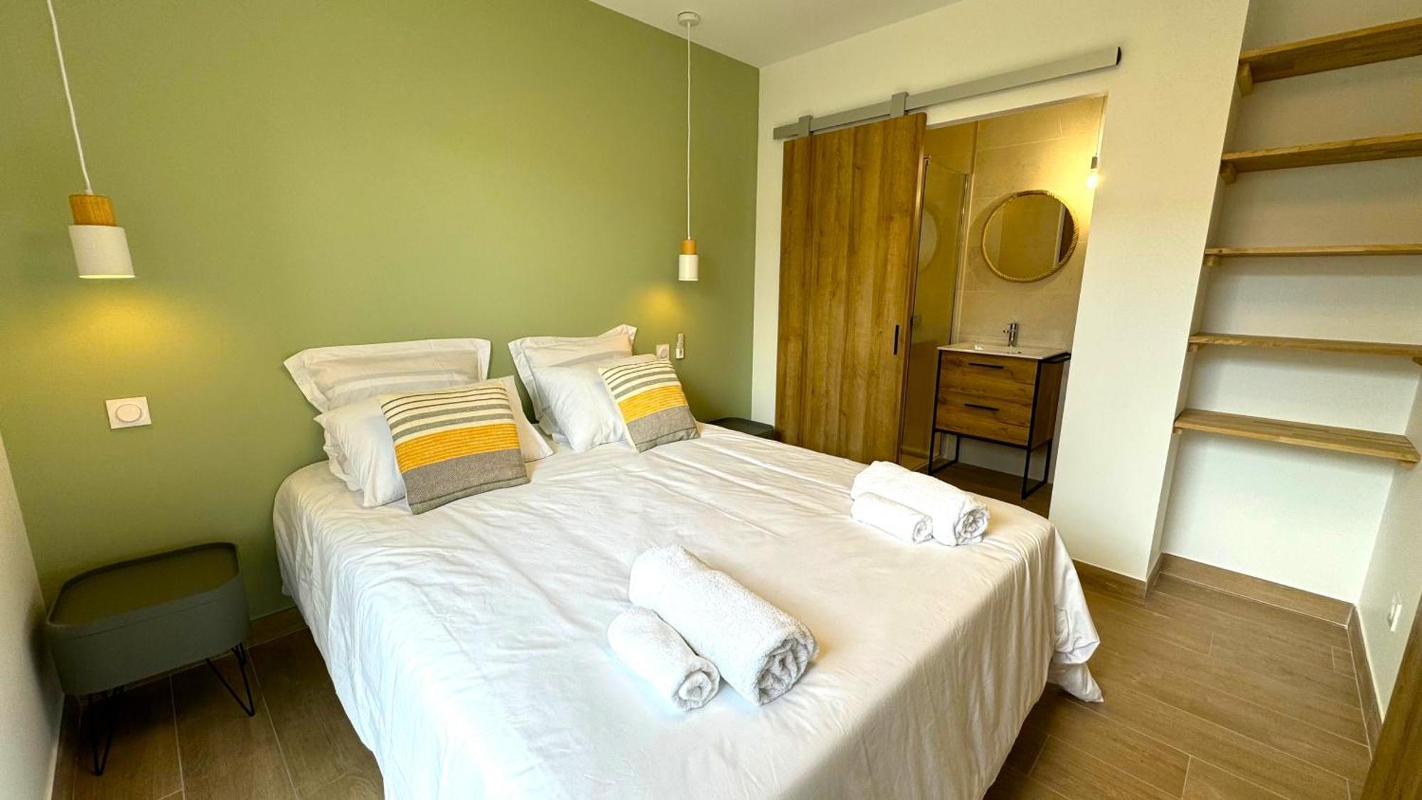 Daya Lodge. L'Isle-sur-la-Sorgue Bagian luar foto