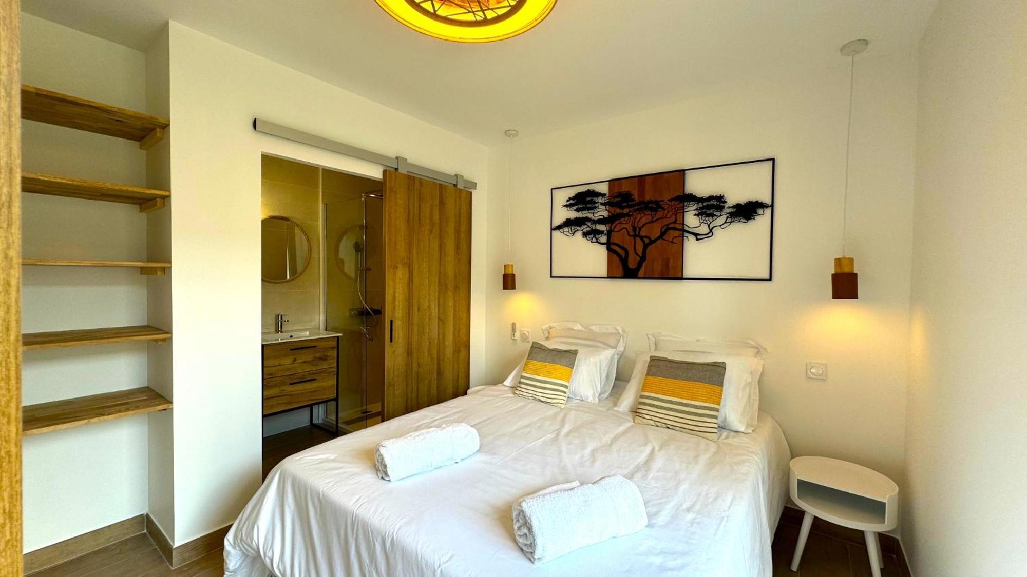 Daya Lodge. L'Isle-sur-la-Sorgue Bagian luar foto