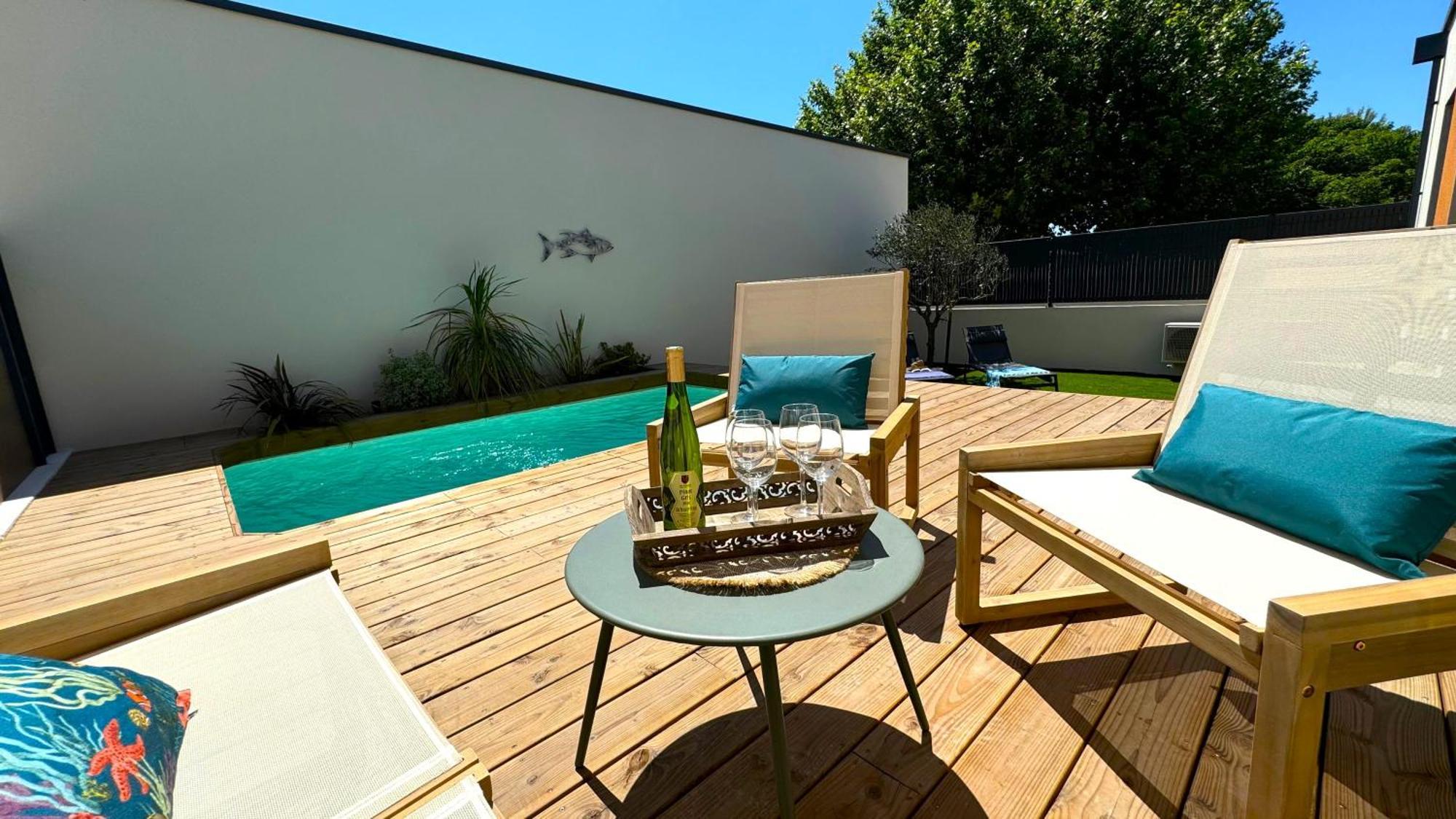 Daya Lodge. L'Isle-sur-la-Sorgue Bagian luar foto
