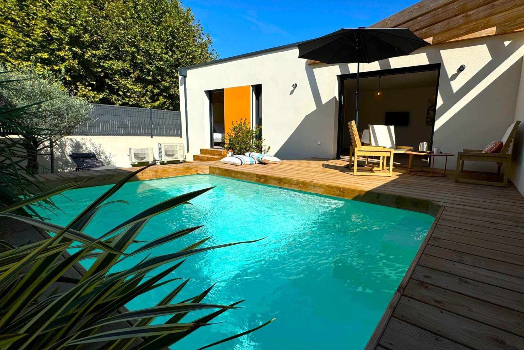 Daya Lodge. L'Isle-sur-la-Sorgue Bagian luar foto